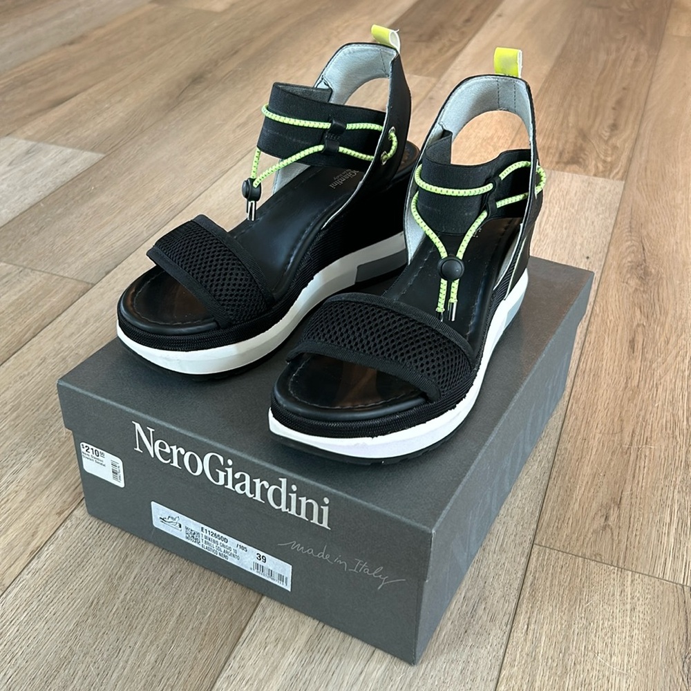 Very good condition NeroGiardini Sandals (sz 38-fits like a 39)